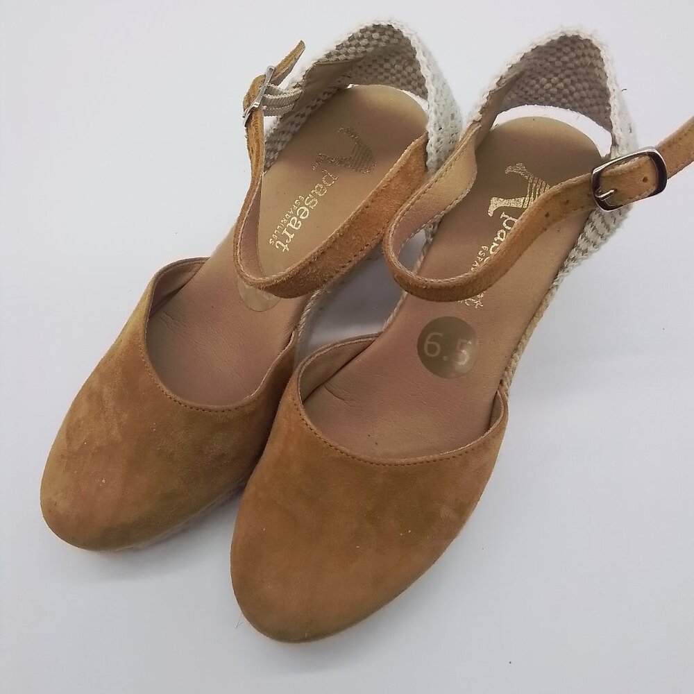 ANTHROPOLOGIE PASEART MUSTARD SUEDE CLOSED TOE SPAIN ESPARDRILLE SIZE 6.5